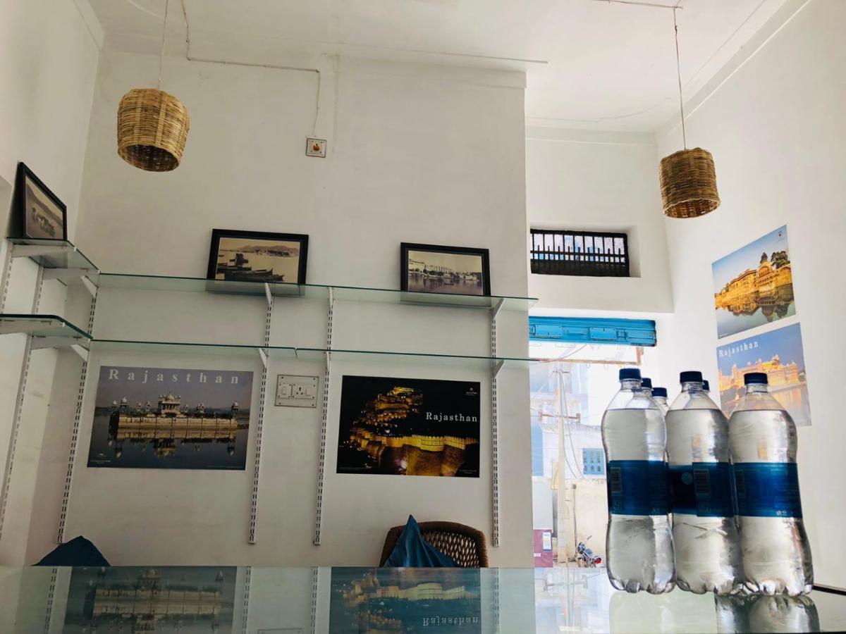 Hotel Nirvana Lakeside Udaipur Eksteriør billede