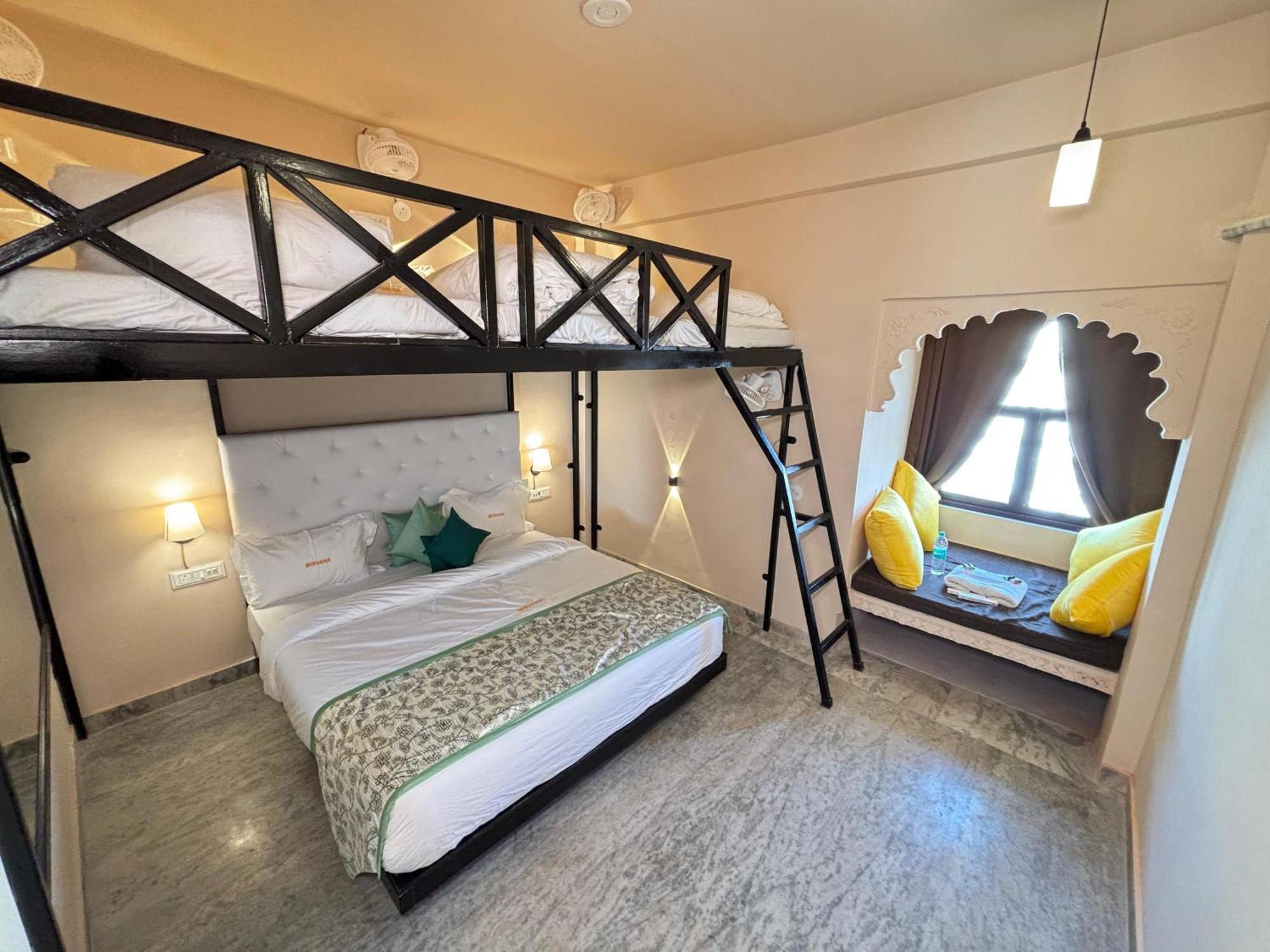 Hotel Nirvana Lakeside Udaipur Eksteriør billede